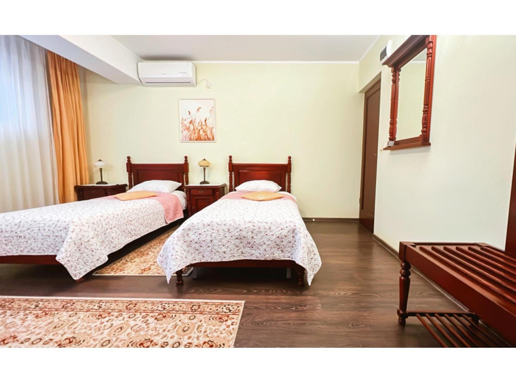 Vila Roma เดวา ภายนอก รูปภาพ